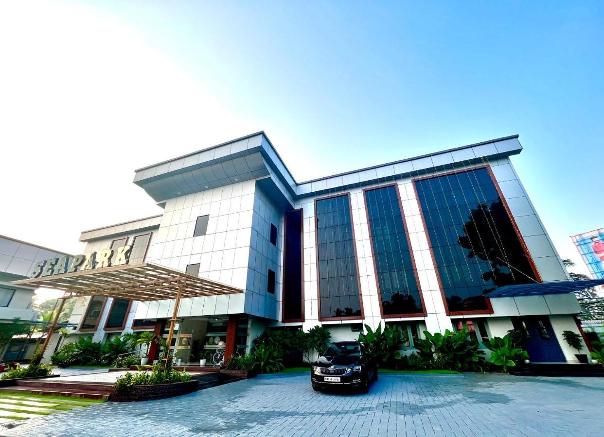 Hotel Seapark Kollam Εξωτερικό φωτογραφία